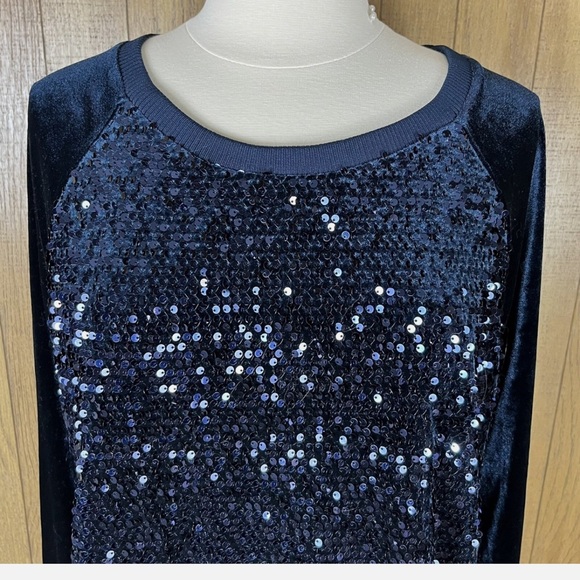 Tommy Hilfiger velvet navy blue sequin top size M - Picture 5 of 8